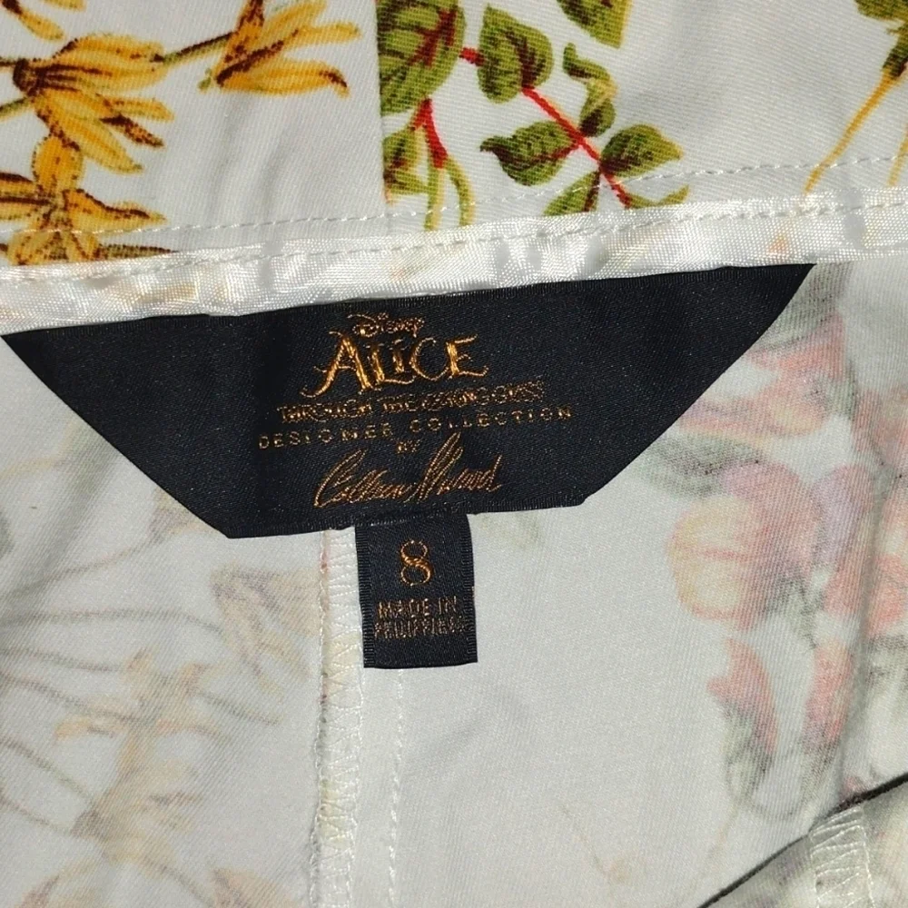 Disney White Floral Alice Through The Looking Glass Capri Pants 8 - Picture 4 of 5